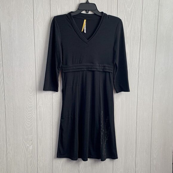 Lolë Dresses & Skirts - Lole Black V-Neck 3/4 Sleeve Dress Size XS